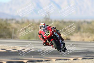 media/Dec-06-2025-CVMA (Sat) [[4a896cc04c]]/Race 9-500-400-350 Supersport/